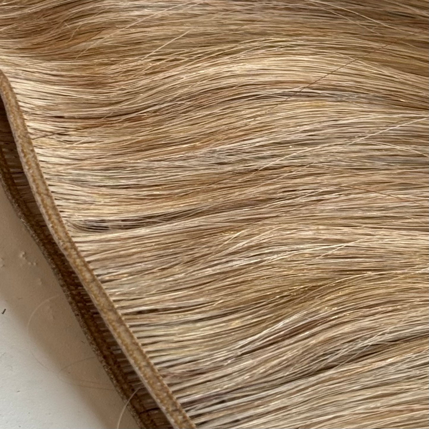 Genius Weft - 5og ORM #8/613 Blonde Light Root Melt 20"